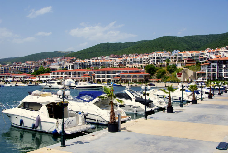 Port jachtowy Marina Dinevi