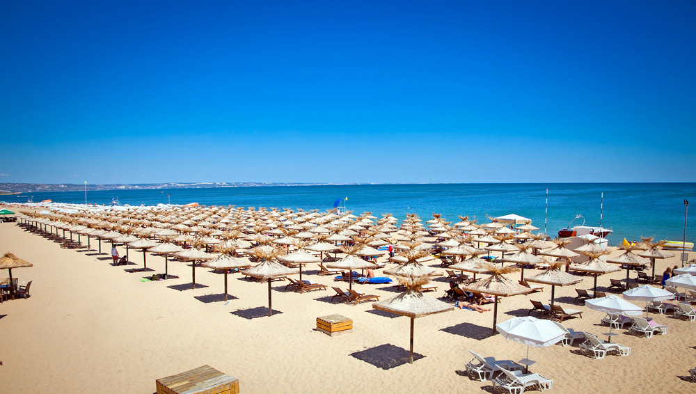 Пляж в Курорте Золотые Пески в Болгарии