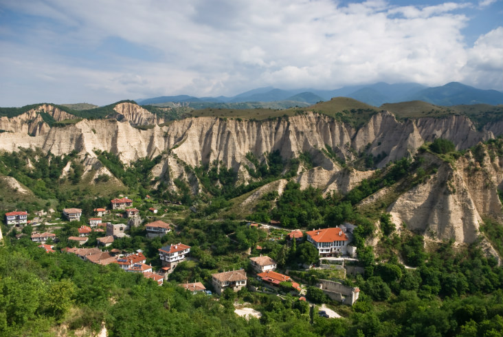 Bulgaria tourism - Melnik, the Smallest Town in Bulgaria